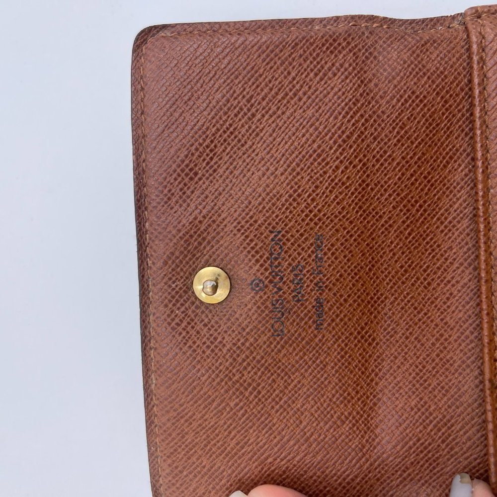 LV SMALL WALLET - Picture 7 of 12
